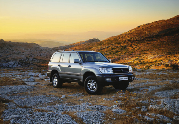 Pictures of Toyota Land Cruiser 100 50th Anniversary 2001