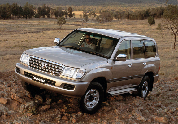 Pictures of Toyota Land Cruiser 100 GXL AU-spec (J100-101) 2002–05