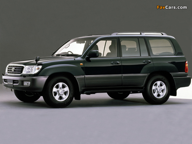 Pictures of Toyota Land Cruiser 100 Wagon VX Limited JP-spec (J100-101) 2002–05 (640 x 480)