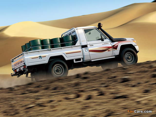 Pictures of Toyota Land Cruiser Pickup (J79) 2007 (640 x 480)