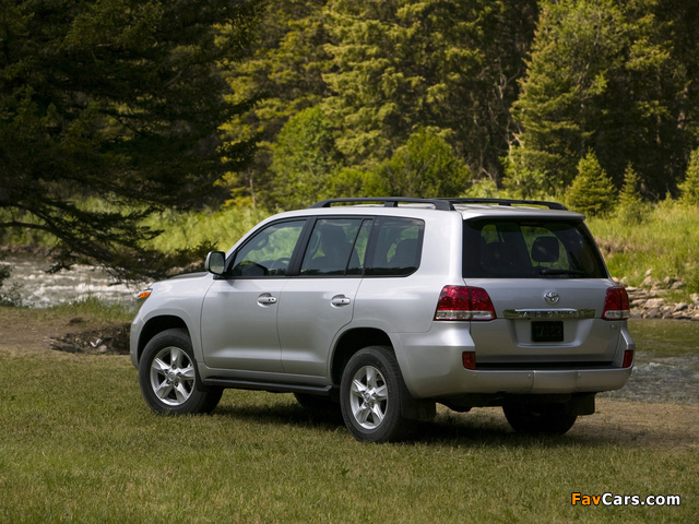 Pictures of Toyota Land Cruiser 200 US-spec (URJ200) 2007–12 (640 x 480)