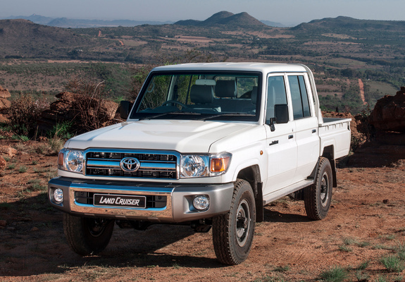 Pictures of Toyota Land Cruiser Double Cab ZA-spec (J79) 2012
