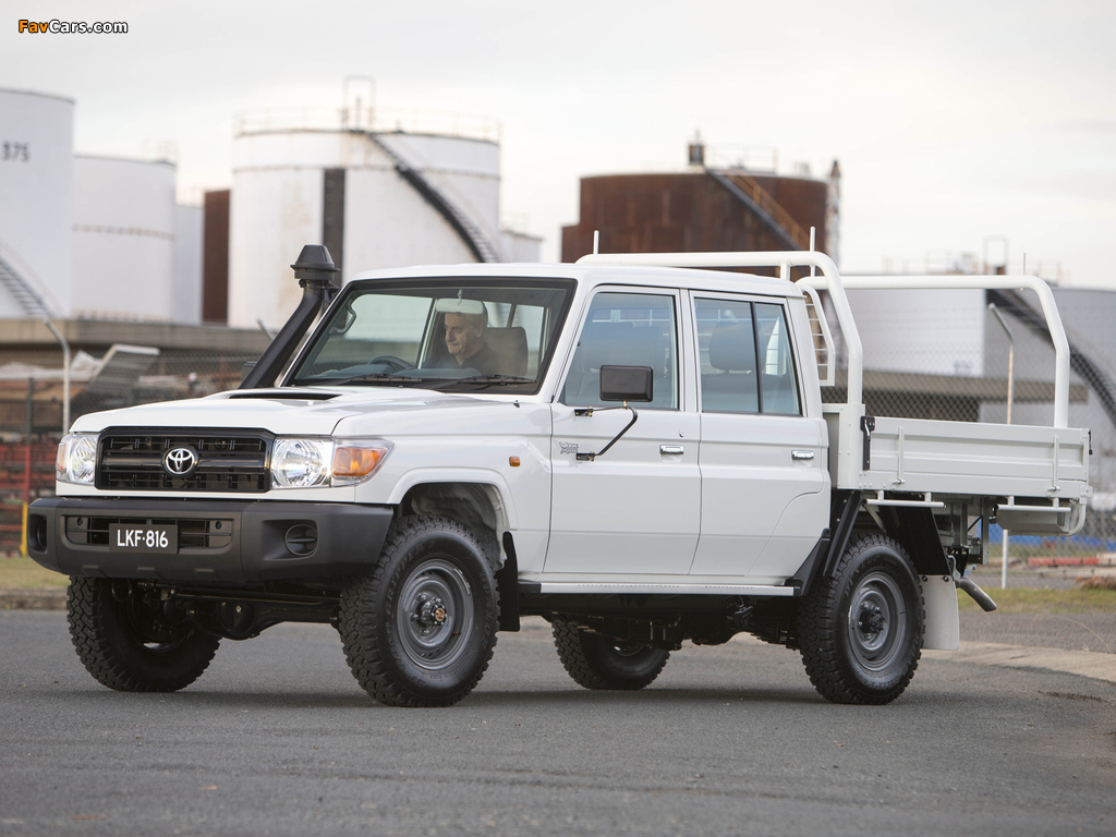 Pictures of Toyota Land Cruiser Double Cab Chassis WorkMate (VDJ79) 2012 (1024 x 768)