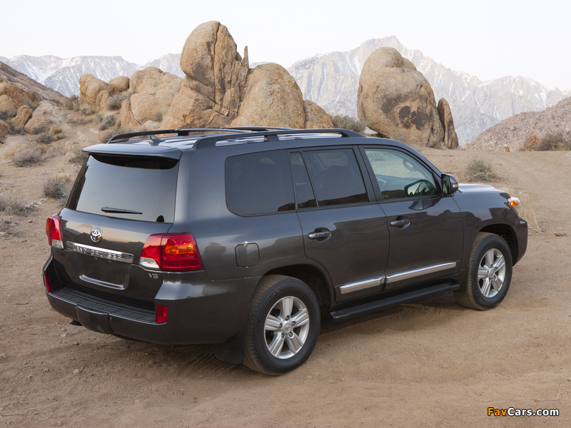 Pictures of Toyota Land Cruiser US-spec (URJ200) 2012 (800 x 600)