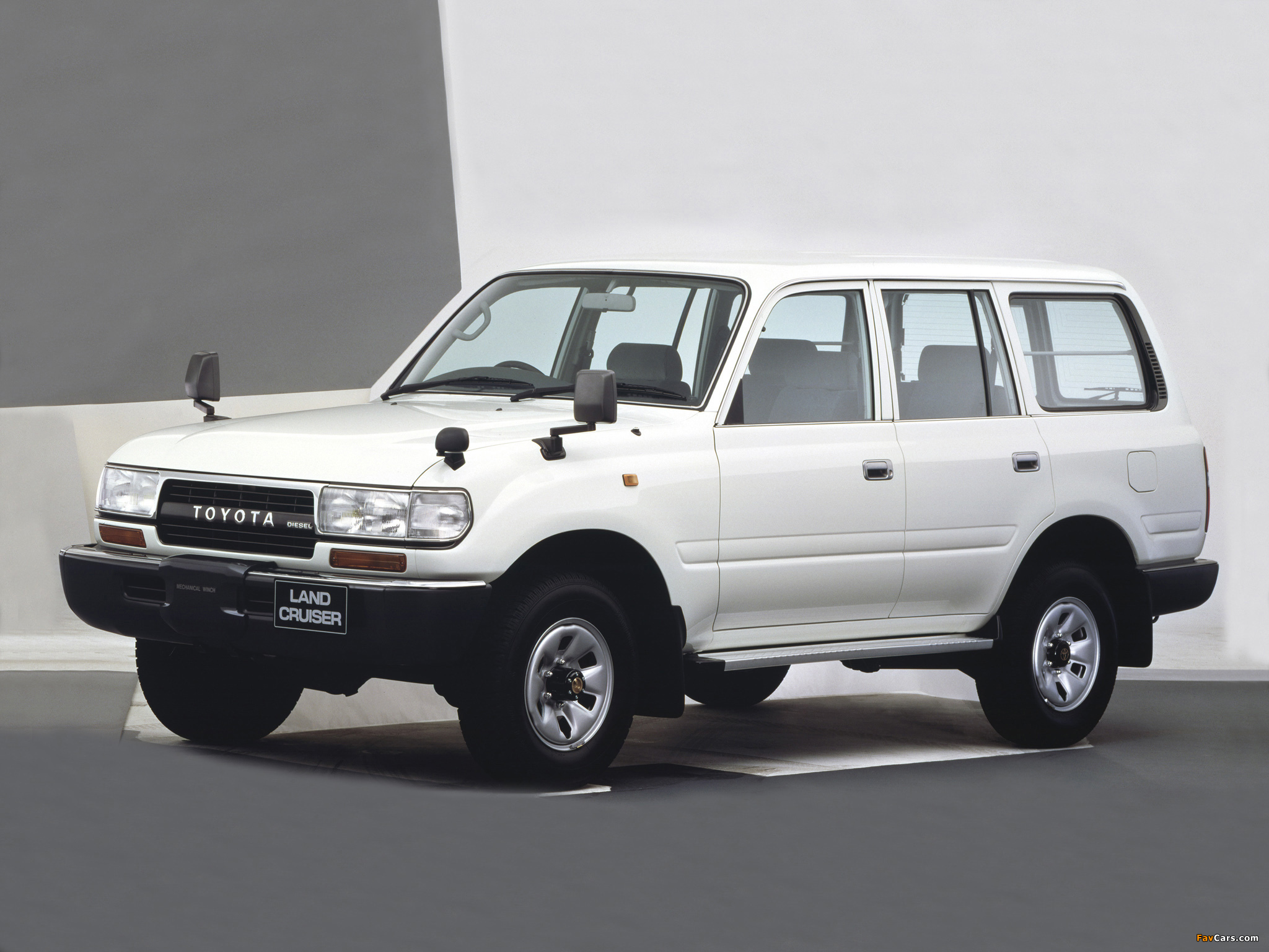 Pictures of Toyota Land Cruiser 80 VAN STD JP-spec (HZ81V) 1989–94 (2048 x 1536)