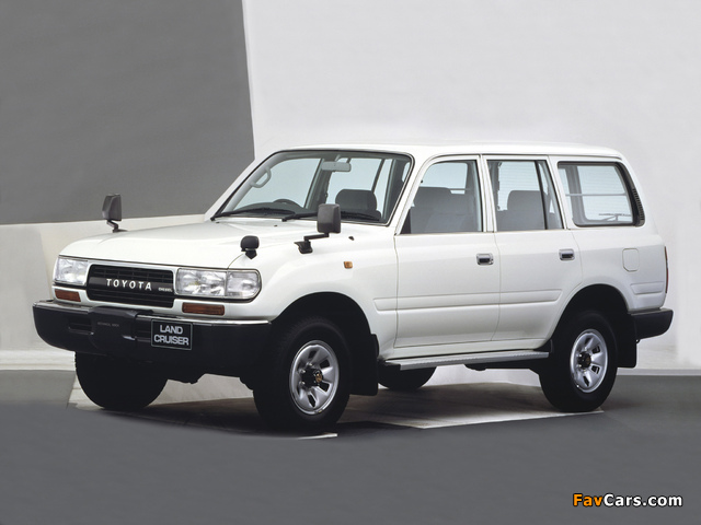 Pictures of Toyota Land Cruiser 80 VAN STD JP-spec (HZ81V) 1989–94 (640 x 480)