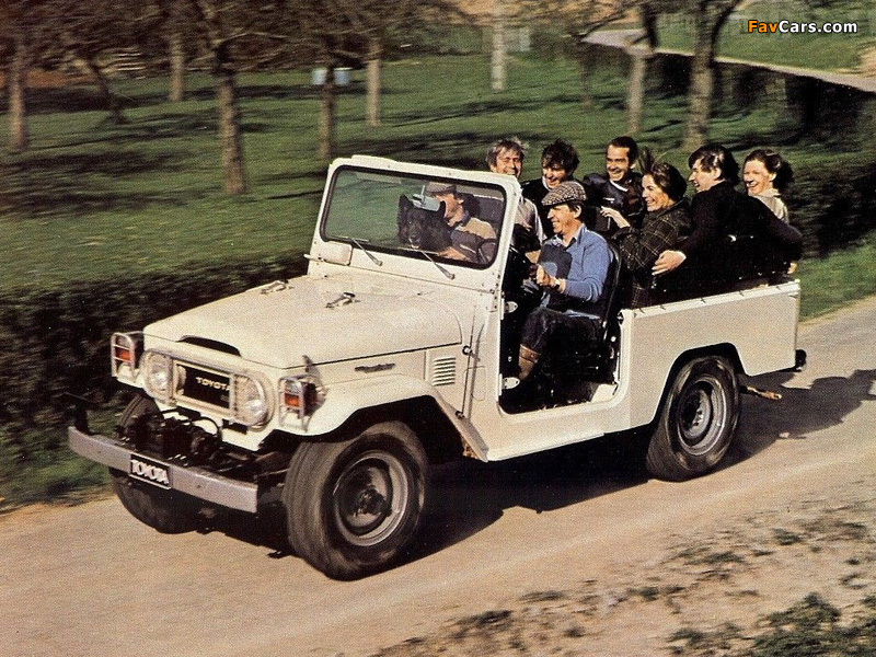 Toyota Land Cruiser (BJ40L) 1973–79 images (800 x 600)