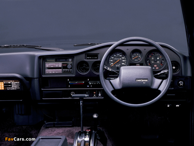 Toyota Land Cruiser 60 VX High Roof (FJ62G) 1987–89 pictures (640 x 480)