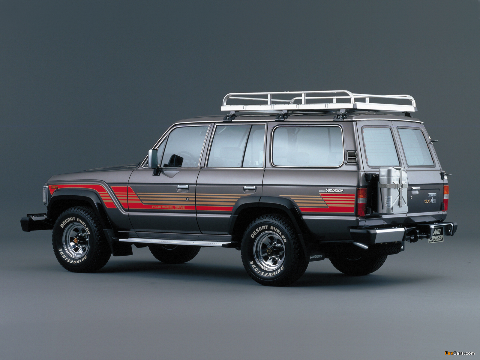 Toyota Land Cruiser 60 GX (BJ61V) 1987–89 pictures (1600 x 1200)