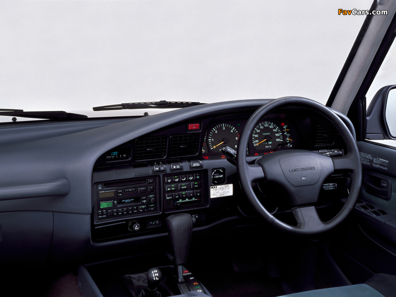 Toyota Land Cruiser 80 Wagon VX-Limited JP-spec (HZ81V) 1989–92 photos (800 x 600)