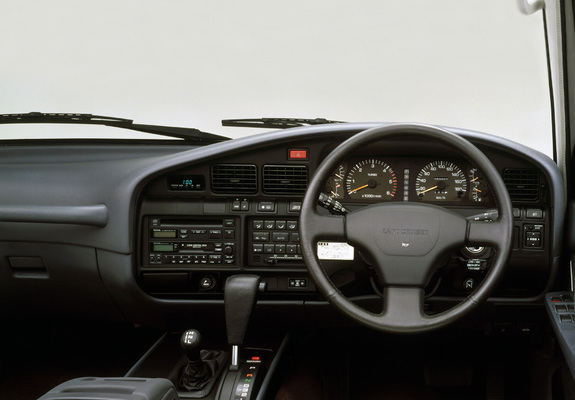 Toyota Land Cruiser 80 VAN VX-Limited JP-spec (HZ81V) 1989–92 pictures