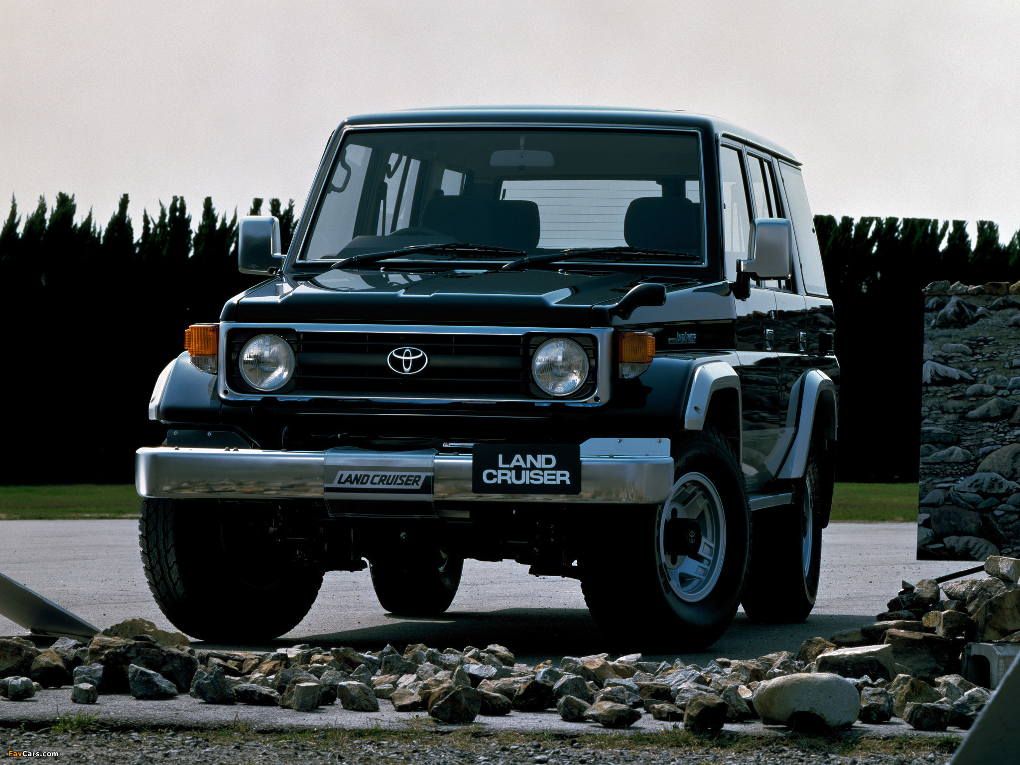 Toyota Land Cruiser (HSJ77V) 1990–99 images (2048 x 1536)