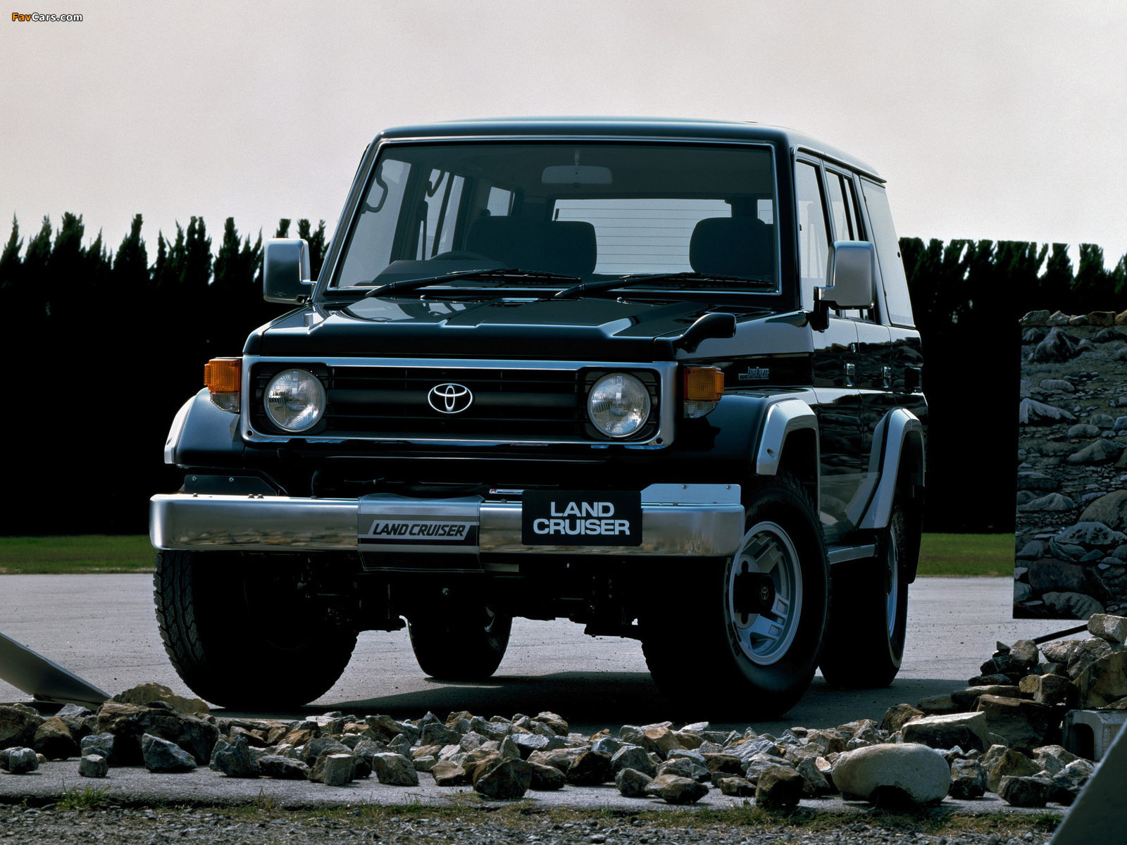 Toyota Land Cruiser (HSJ77V) 1990–99 images (1600 x 1200)