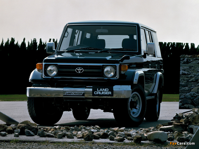 Toyota Land Cruiser (HSJ77V) 1990–99 images (800 x 600)
