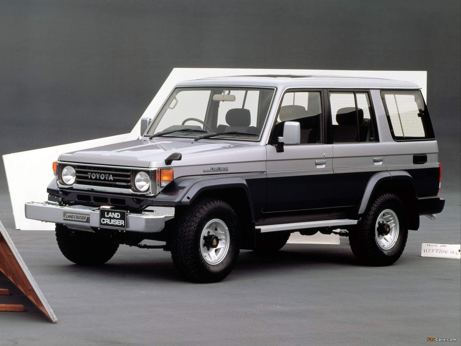 Toyota Land Cruiser (HSJ77V) 1990–99 images (1600 x 1200)