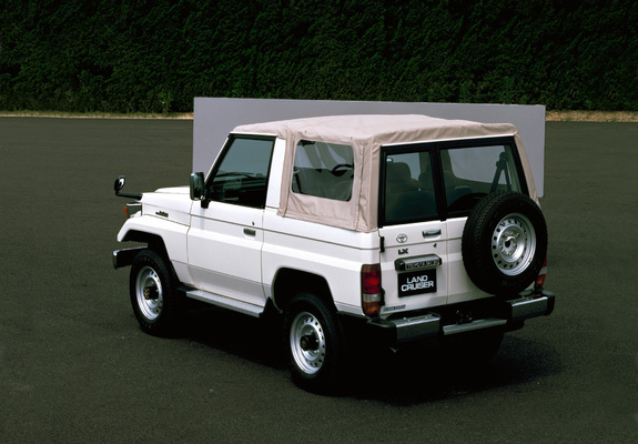 Toyota Land Cruiser (PZJ70) 1990–98 pictures