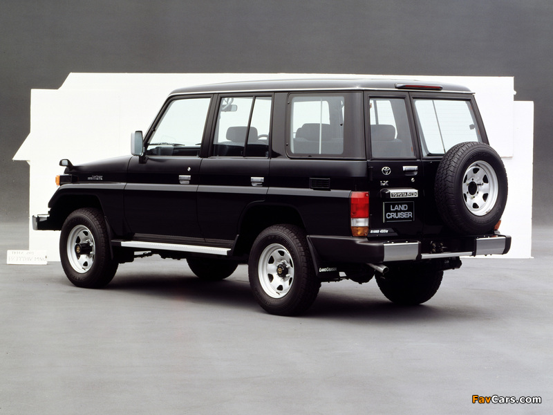 Toyota Land Cruiser (HSJ77V) 1990–99 pictures (800 x 600)