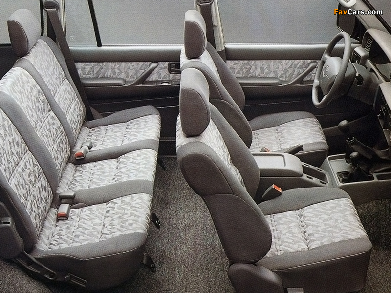 Toyota Land Cruiser 80 GX (HZJ81V) 1995–97 photos (800 x 600)