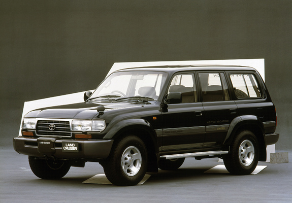 Toyota Land Cruiser 80 VX-Limited Active Vacation JP-spec (HDJ81V) 1995–97 wallpapers