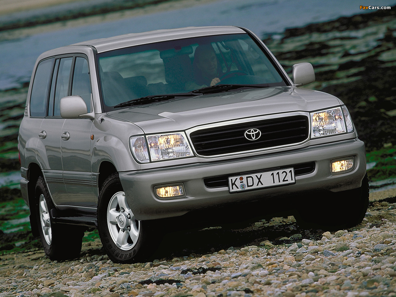 Toyota Land Cruiser 100 VX (J100-101) 1998–2002 images (1280 x 960)