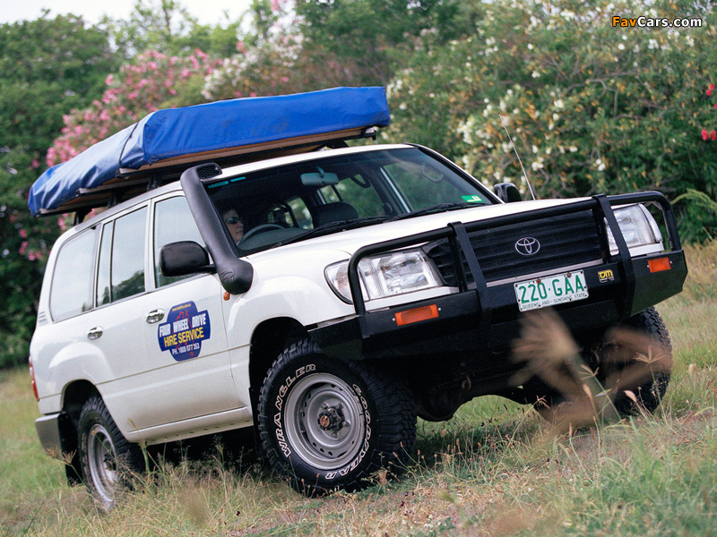 Toyota Land Cruiser 100 Standard AU-spec (HZJ105) 1998–2001 photos (800 x 600)