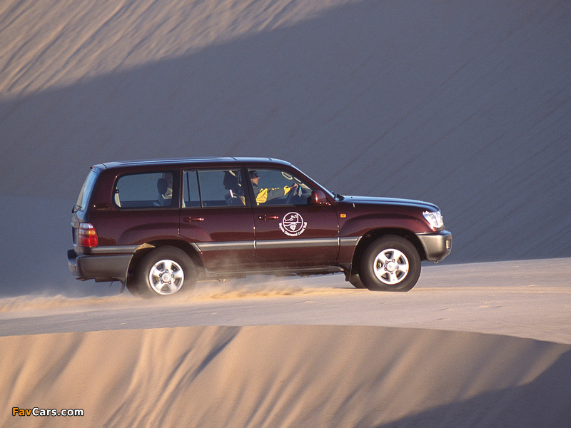 Toyota Land Cruiser 100 VX (J100-101) 1998–2002 photos (800 x 600)