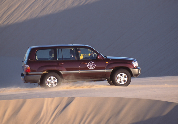 Toyota Land Cruiser 100 VX (J100-101) 1998–2002 photos