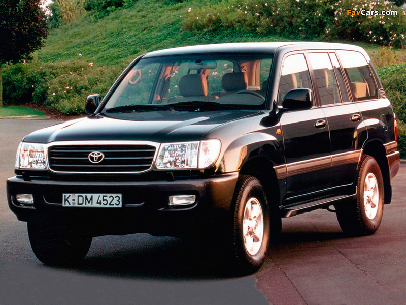Toyota Land Cruiser 100 VX (J100-101) 1998–2002 photos (800 x 600)