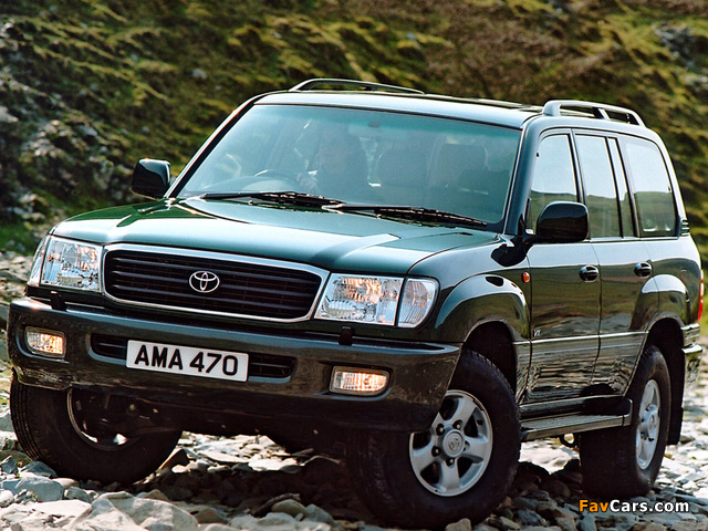 Toyota Land Cruiser Amazon (J100-101) 1998–2002 pictures (640 x 480)