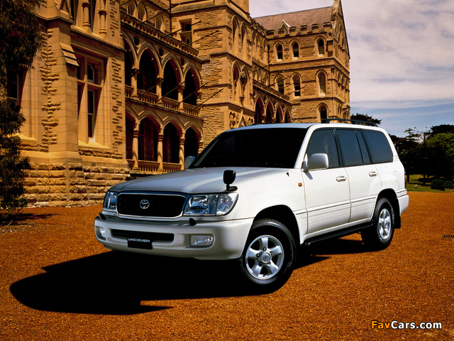 Toyota Land Cruiser 100 Van VX Limited JP-spec (HDJ101K) 1998–2002 pictures (640 x 480)