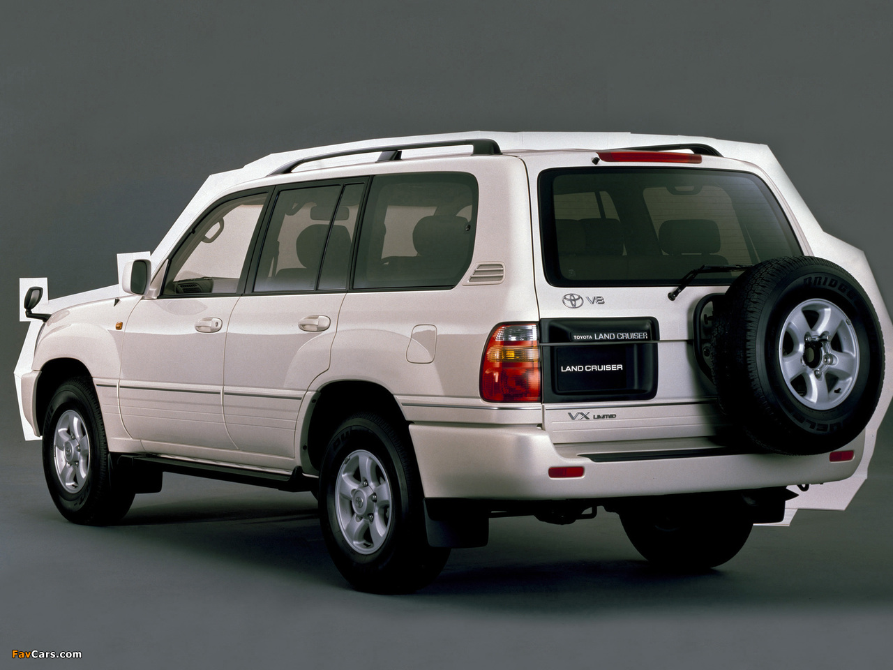 Toyota Land Cruiser 100 Wagon VX Limited G-Selection JP-spec (UZJ100W) 1998–2002 pictures (1280 x 960)