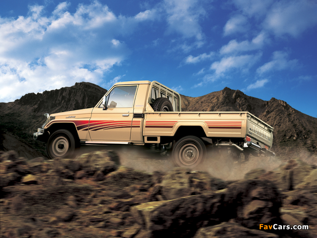 Toyota Land Cruiser Pickup (J79) 1999–2007 images (640 x 480)