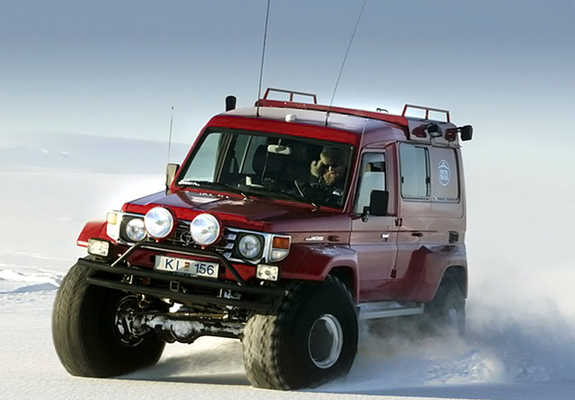 Arctic Trucks Toyota Land Cruiser Troop Carrier AT44 (J78) 1999–2007 pictures