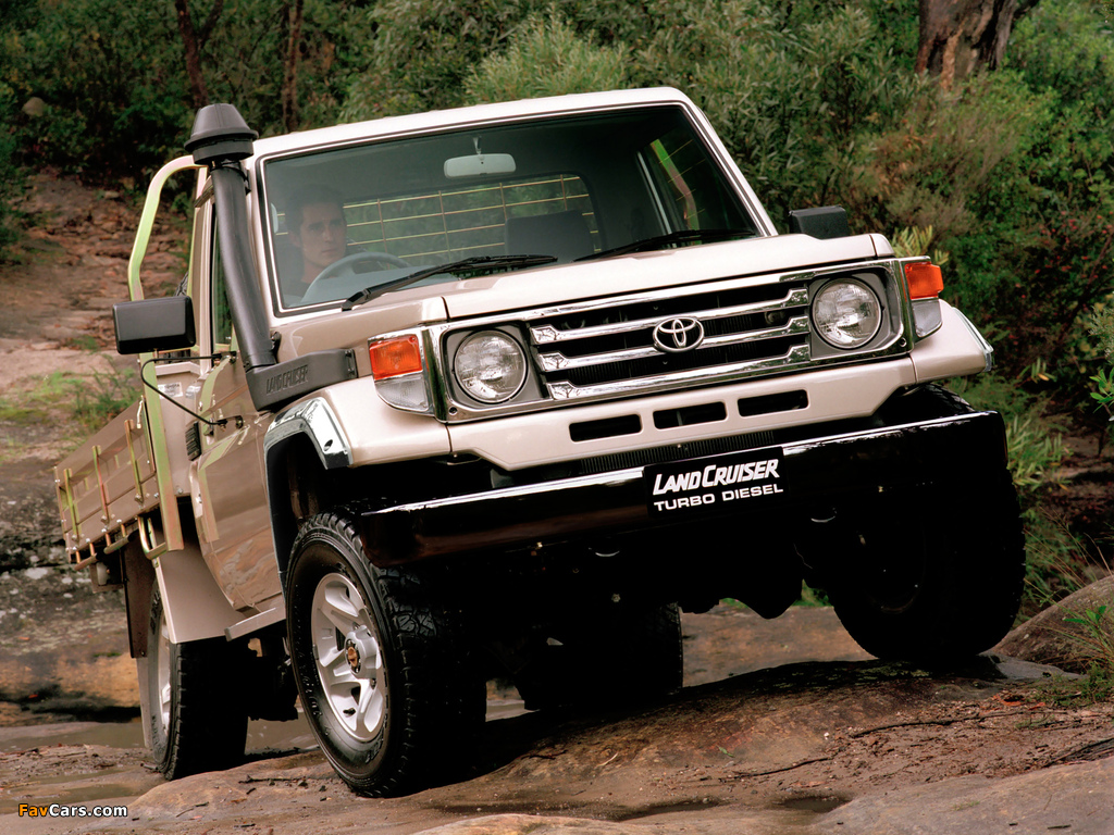 Toyota Land Cruiser Cab Chassis GXL (J79) 1999–2007 wallpapers (1024 x 768)