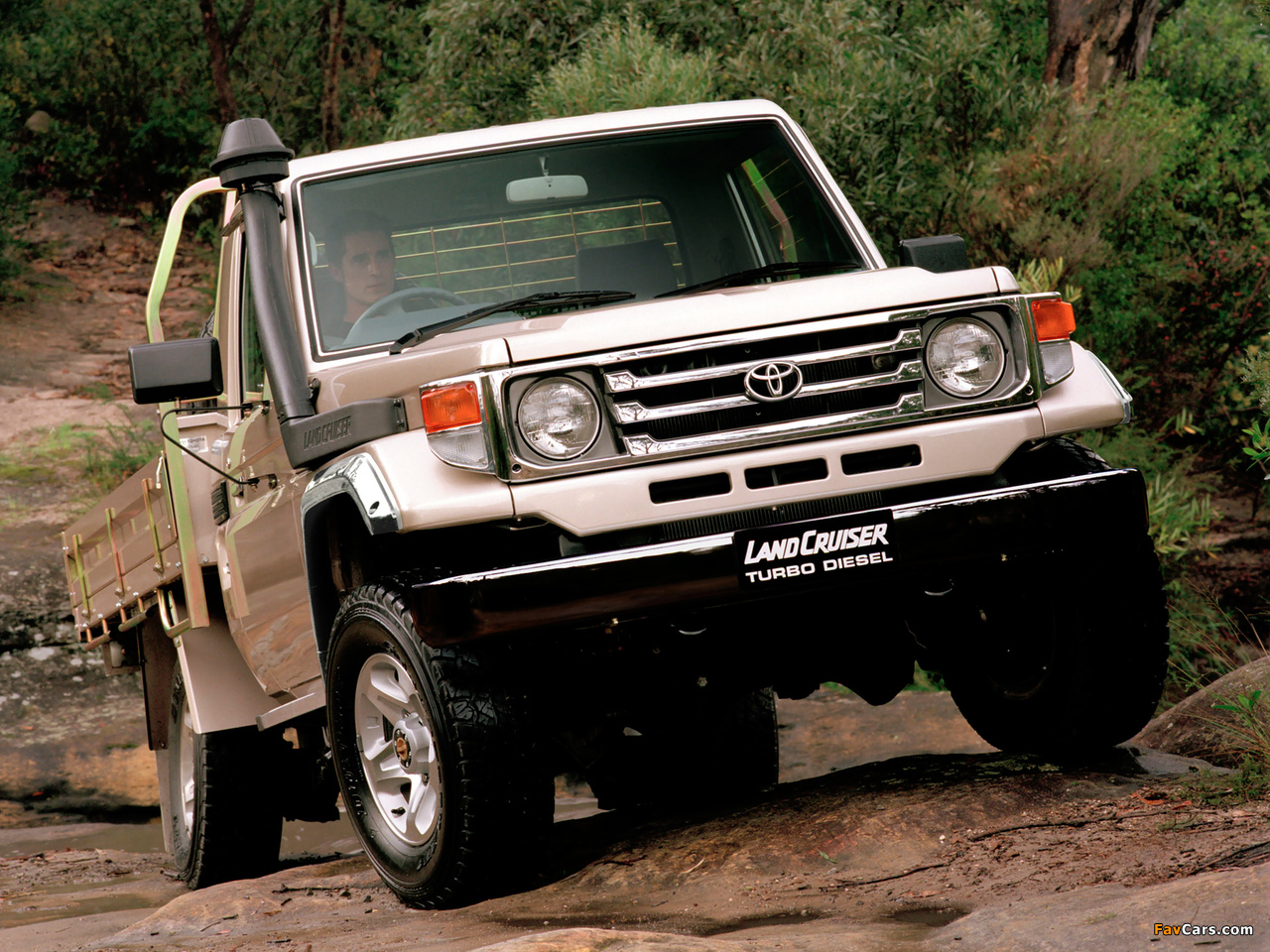 Toyota Land Cruiser Cab Chassis GXL (J79) 1999–2007 wallpapers (1280 x 960)