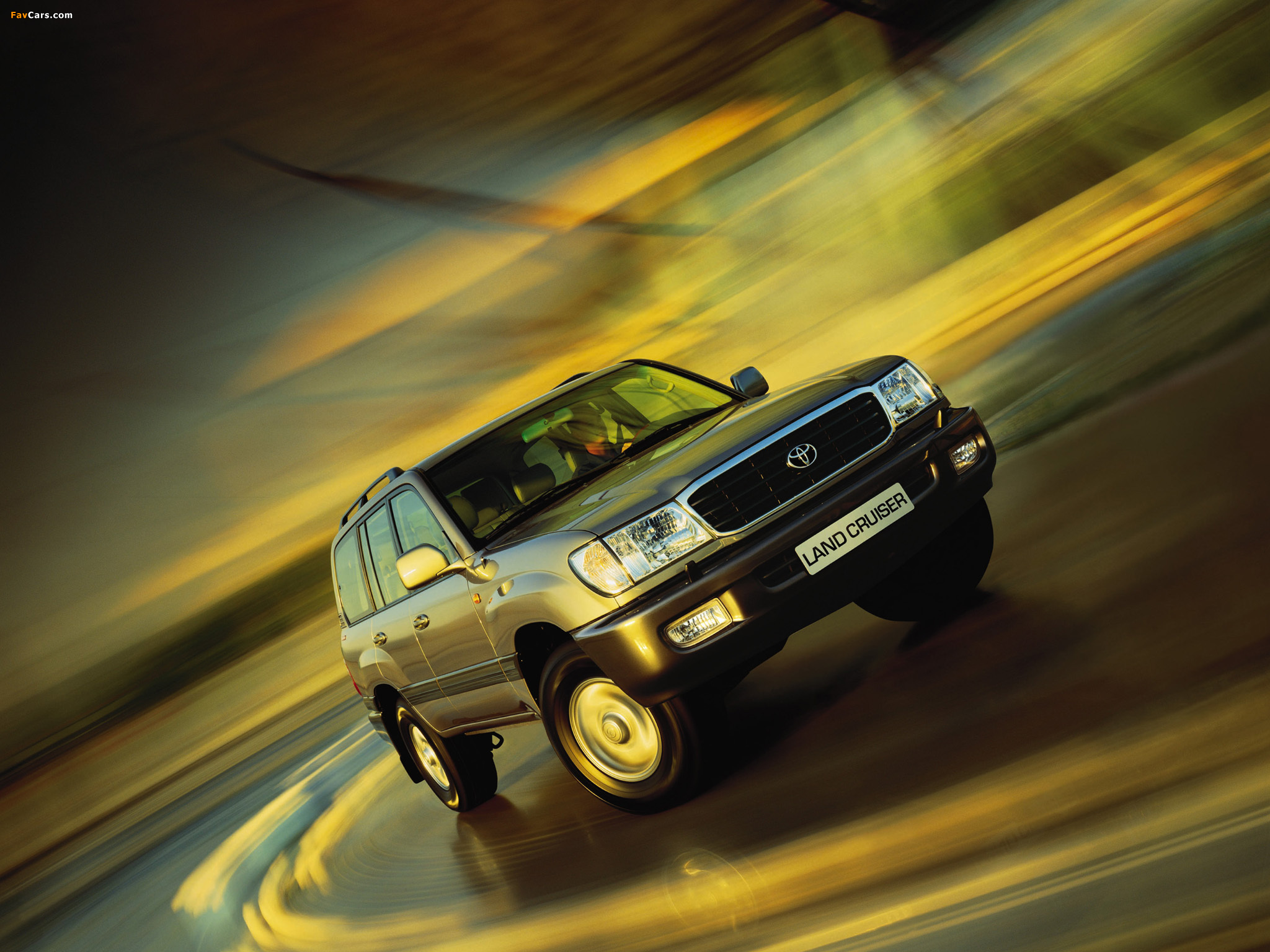 Toyota Land Cruiser 100 50th Anniversary 2001 wallpapers (2048 x 1536)