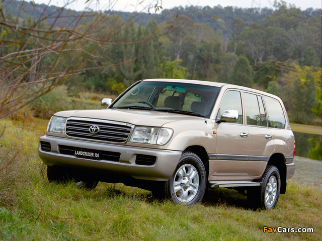 Toyota Land Cruiser 100 Kakadu (J100-101) 2002–05 images (640 x 480)