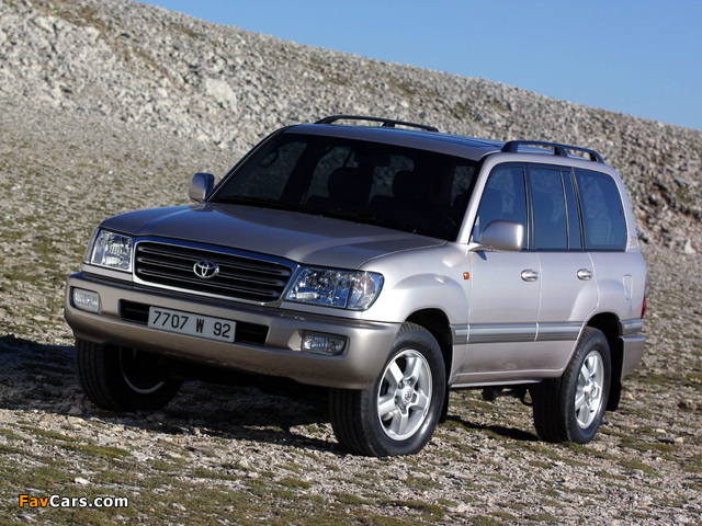 Toyota Land Cruiser 100 VX (J100-101) 2002–05 images (640 x 480)