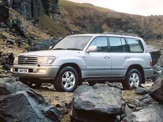 Toyota Land Cruiser Amazon (J100-101) 2002–05 wallpapers