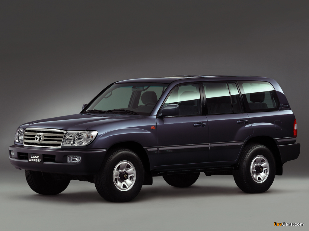 Toyota Land Cruiser 100 VX UAE-spec (J100-101) 2005–07 photos (1024 x 768)