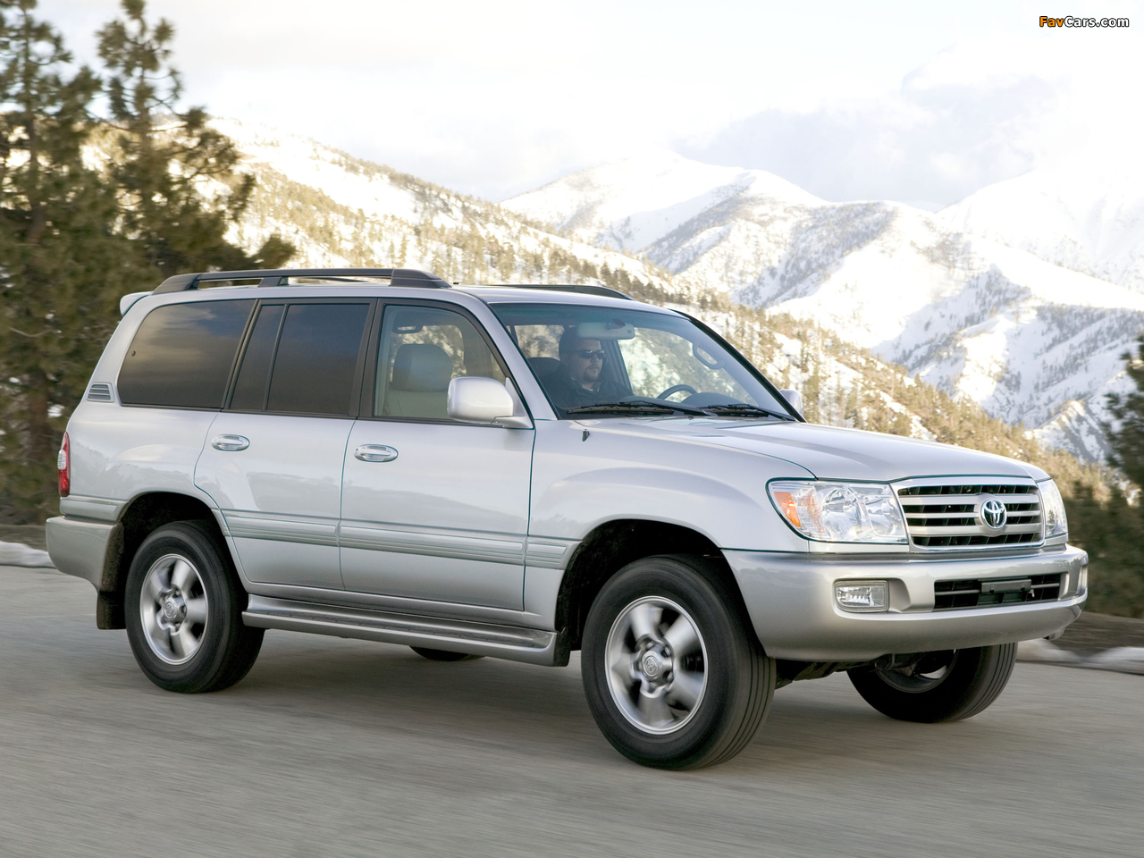 Toyota Land Cruiser 100 US-spec (UZJ100W) 2005–07 photos (1280 x 960)