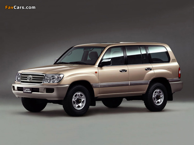 Toyota Land Cruiser 100 VX UAE-spec (J100-101) 2005–07 wallpapers (640 x 480)