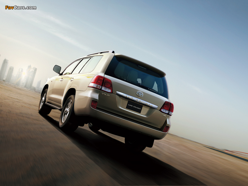 Toyota Land Cruiser 200 VX-R UAE-spec (UZJ200) 2007–10 images (800 x 600)
