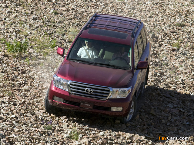 Toyota Land Cruiser 200 US-spec (URJ200) 2007–12 images (640 x 480)