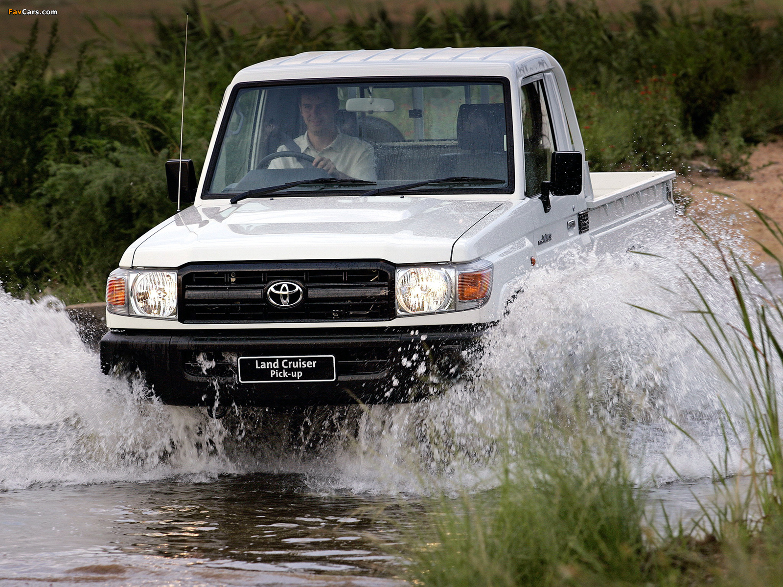 Toyota Land Cruiser Pickup ZA-spec (J79) 2007 photos (1600 x 1200)