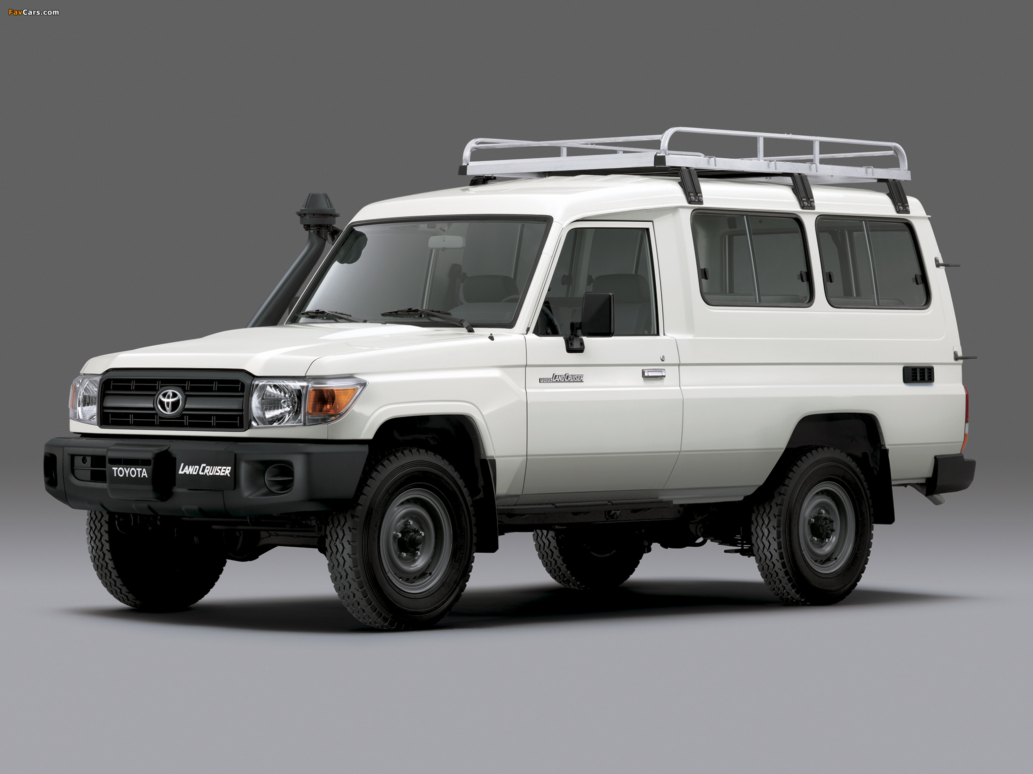 Toyota Land Cruiser UAE-spec (J78) 2007 pictures (2048 x 1536)