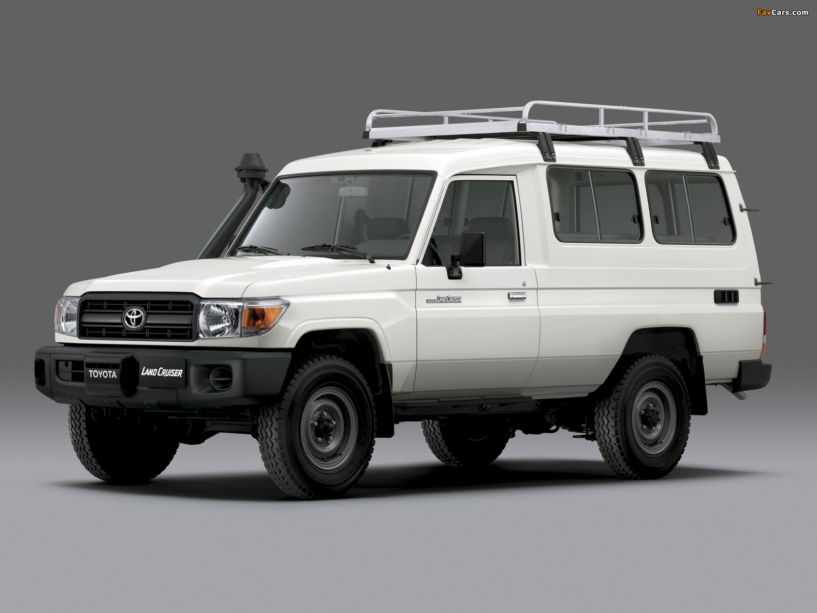 Toyota Land Cruiser UAE-spec (J78) 2007 pictures (1600 x 1200)