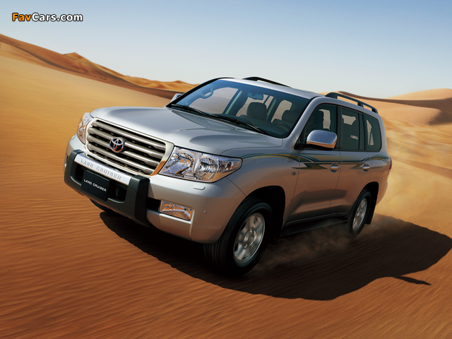 Toyota Land Cruiser 200 VX-R UAE-spec (UZJ200) 2007–10 wallpapers (640 x 480)