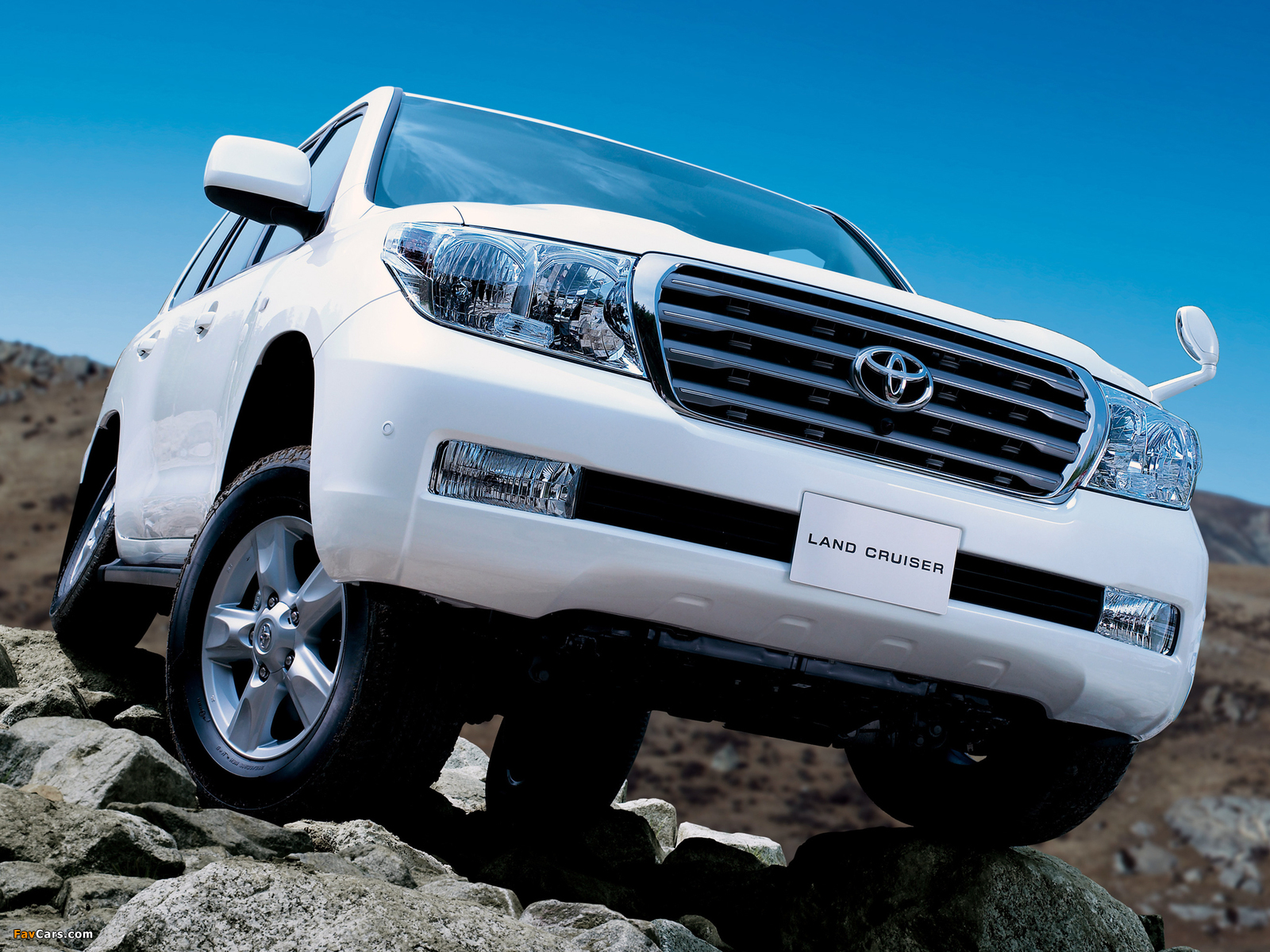 Toyota Land Cruiser 200 JP-spec (UZJ200) 2007–11 wallpapers (1600 x 1200)