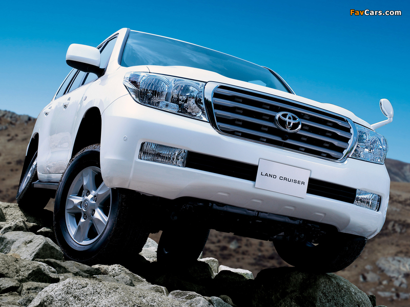 Toyota Land Cruiser 200 JP-spec (UZJ200) 2007–11 wallpapers (800 x 600)